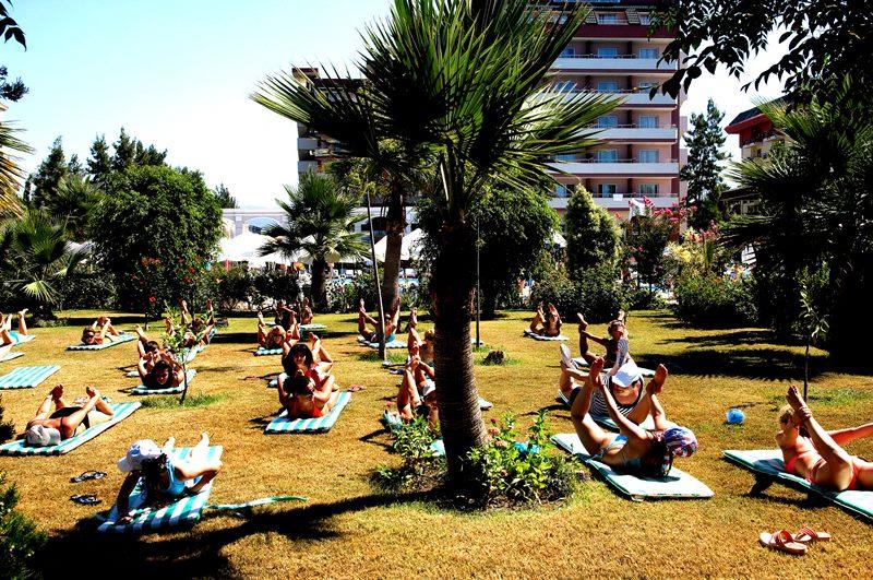 Holiday Garden Resort Okurcalar Exterior photo