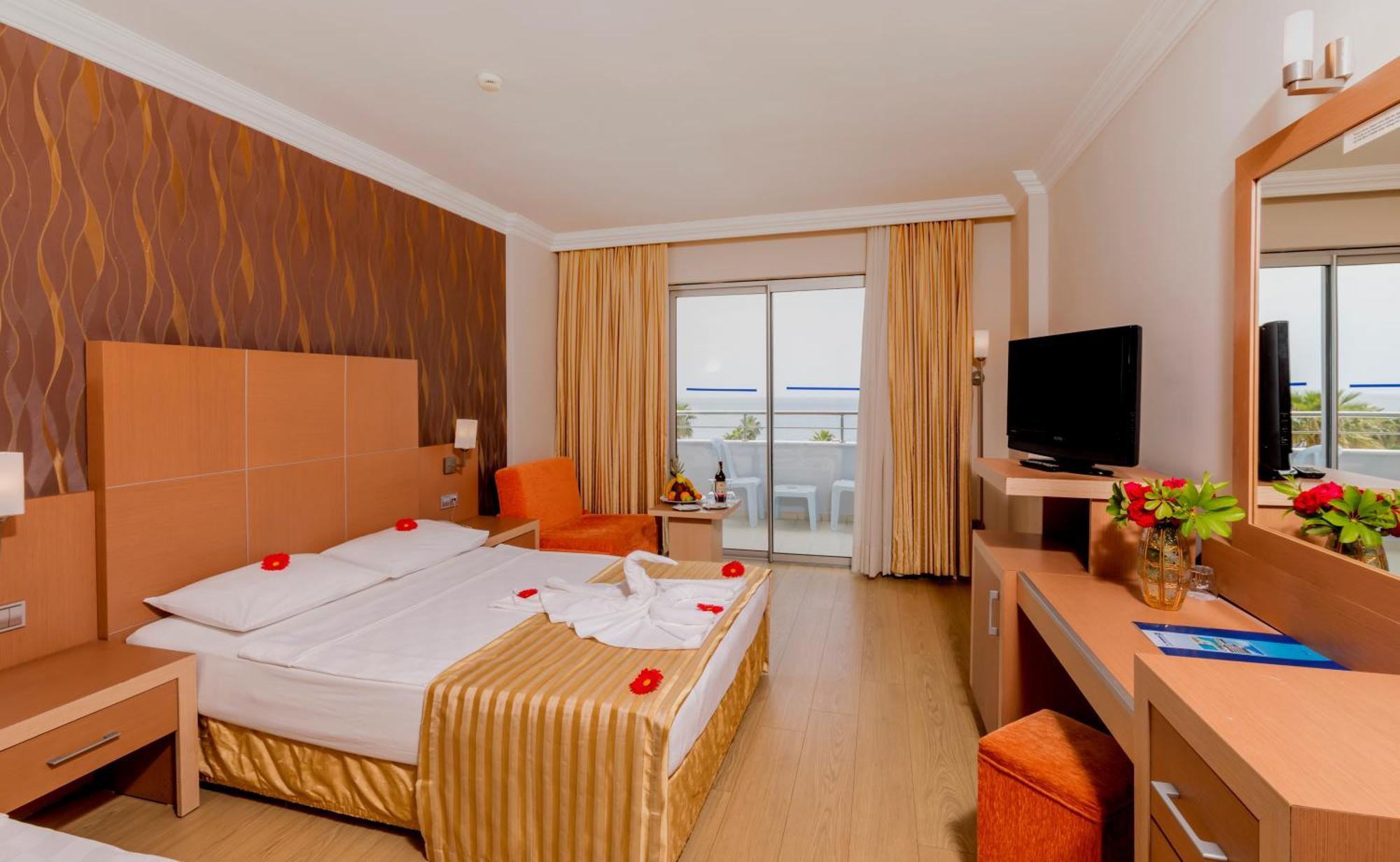 Holiday Garden Resort Okurcalar Exterior photo